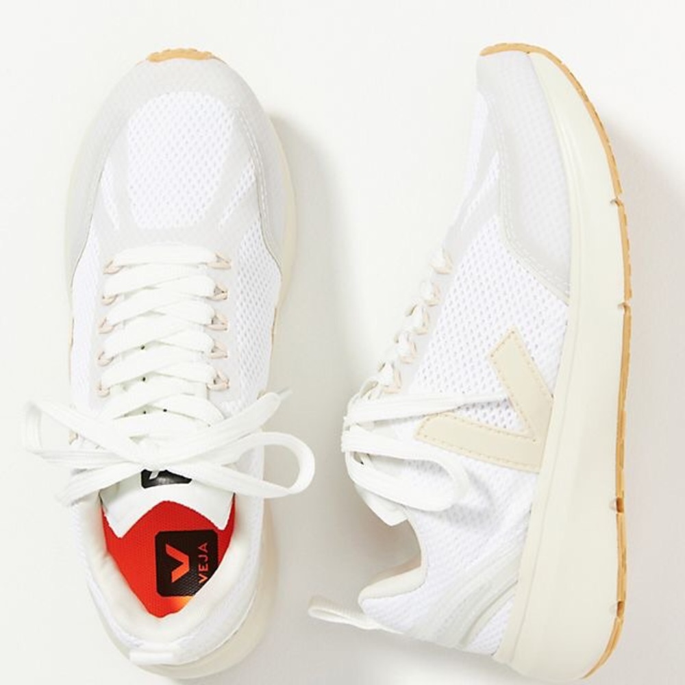 WORN ONCE VEJA CONDOR SNEAKER SIZE 7